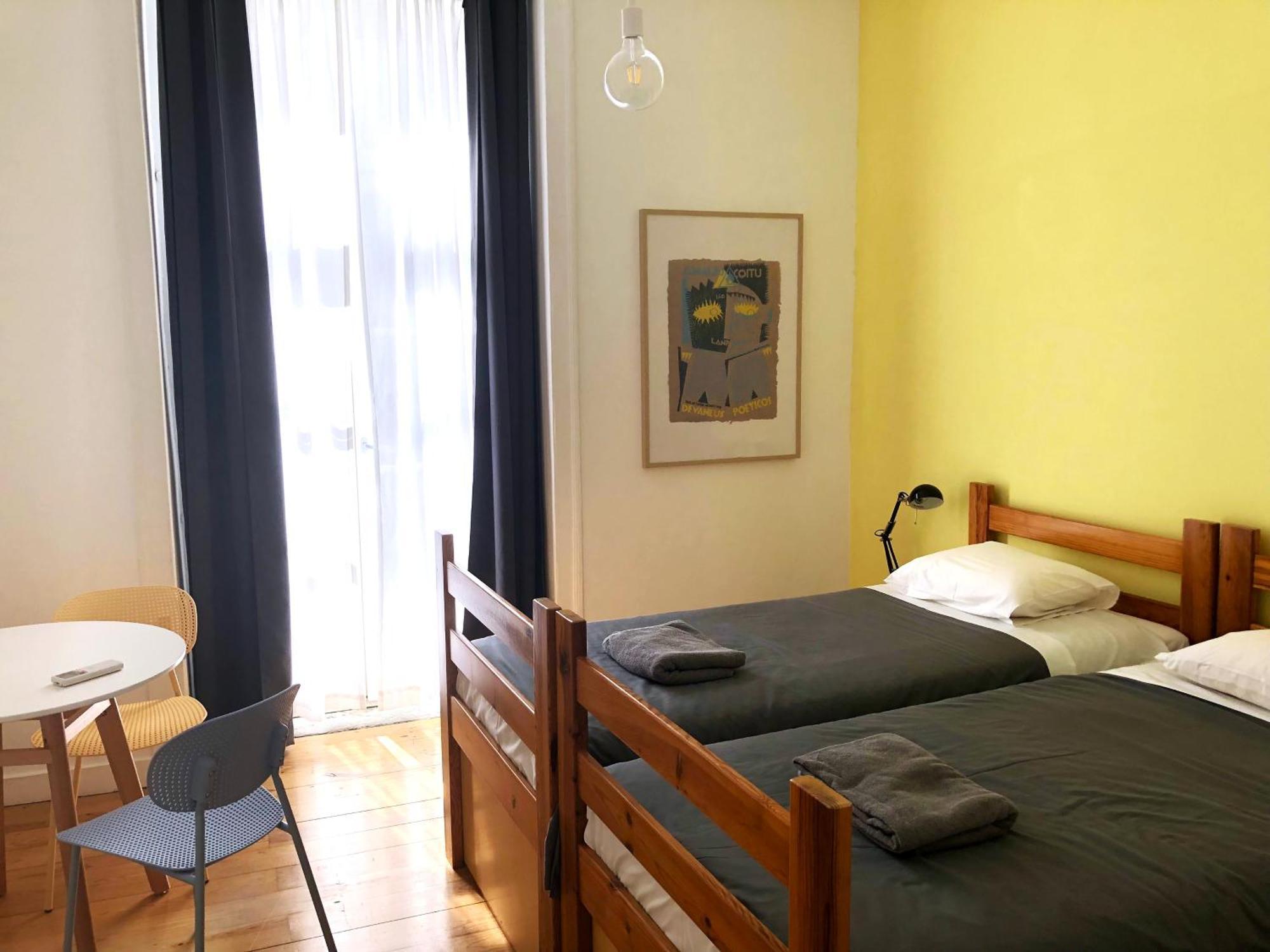 Living Lounge Hostel Лісабон Екстер'єр фото
