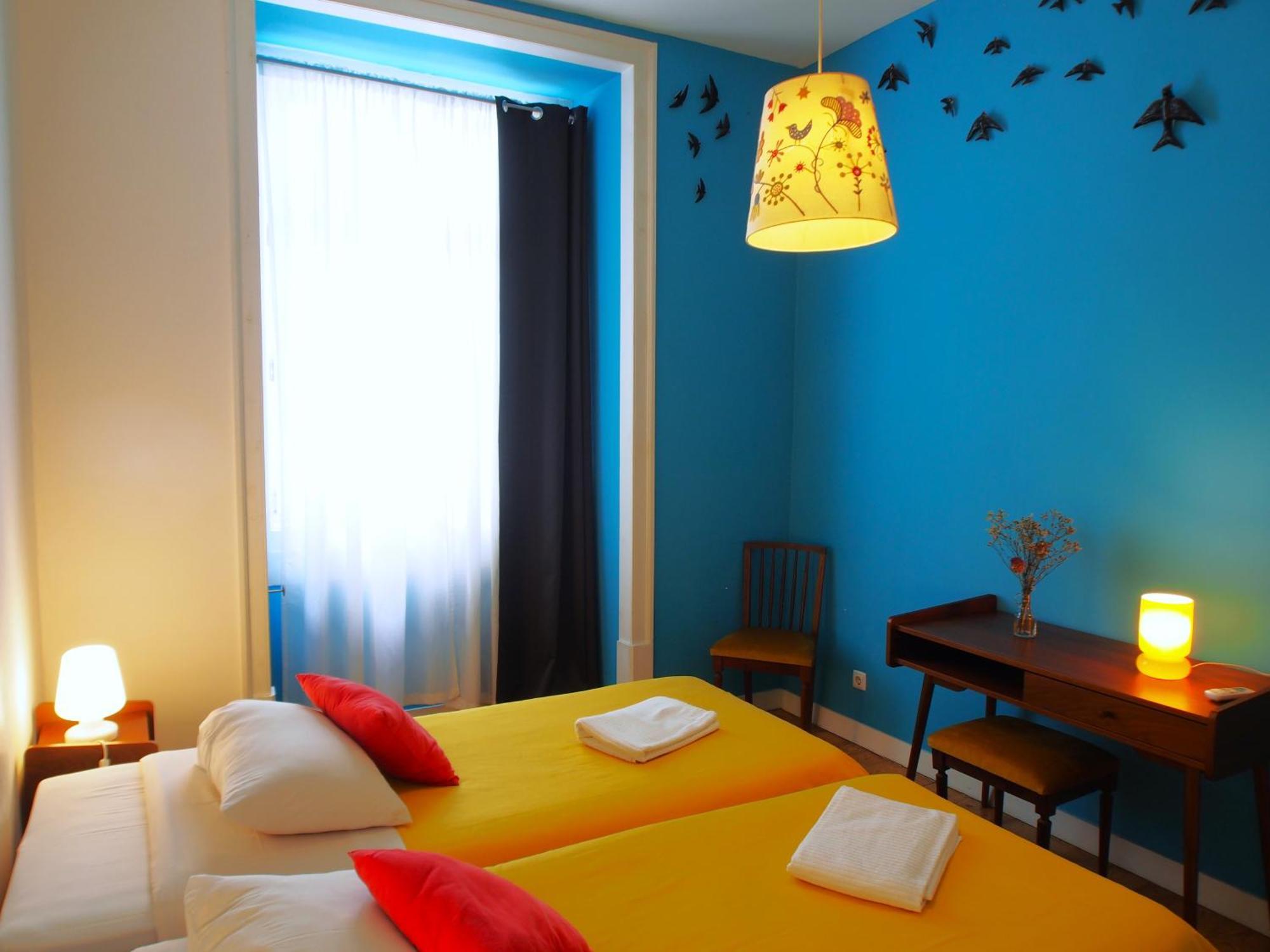Living Lounge Hostel Лісабон Екстер'єр фото
